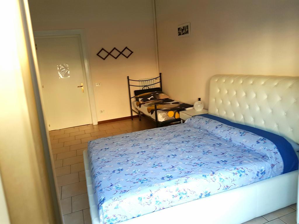 Double Room with Extra Bed,370633696:JPEG